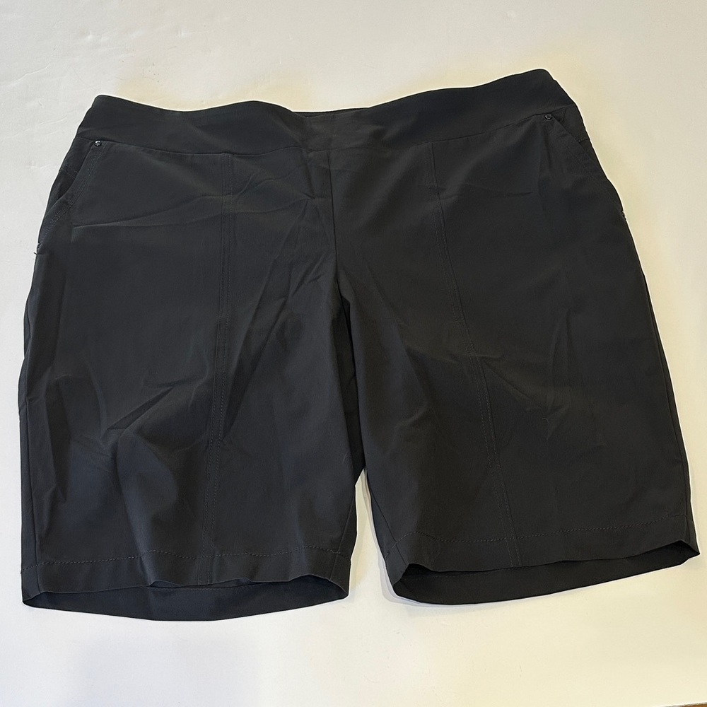 Elegant Black Women's Bermuda Shorts